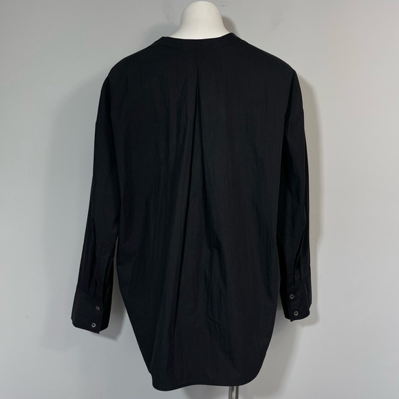 CO Collections V-Neck Blouse in Cotton Blend Poplin Black S Luxury Minimalist - Picture 3 of 16